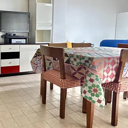 Urban 65 דירה
